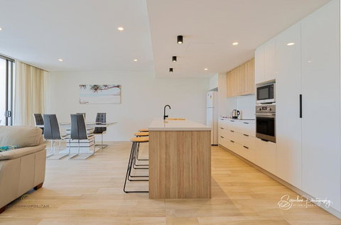 RIVERFRONT BREEZE @ The Cosmopolitan Unit10307 - Accommodation Asia 0