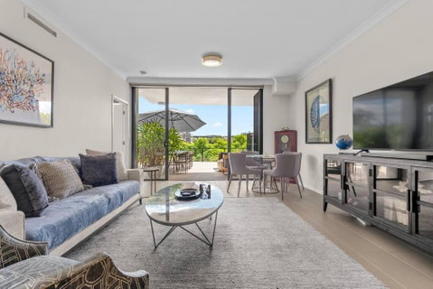 Riverfront Retreat! ~2Bed/2Bath/1Car/Huge Balcony - Accommodation Guide 1
