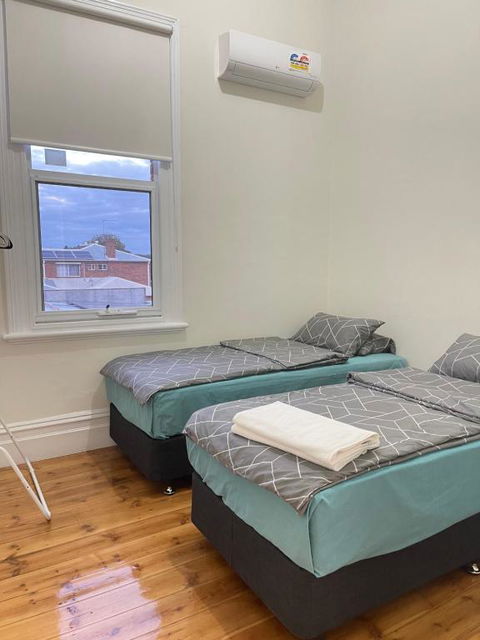 Riverside Hotel - Accommodation Asia 1