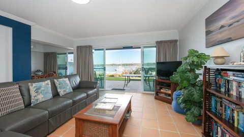 Riverview Apartment 2 Block 2 - Accommodation Asia 3