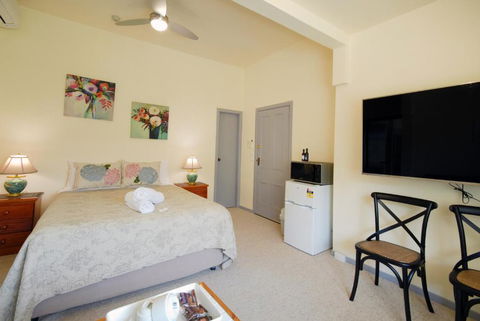 Riverview Boutique Motel - Accommodation Guide 0