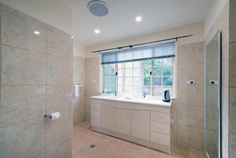 Riverview Boutique Motel - Accommodation Guide 2