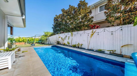 Riviera - Pool & Quick Walk To Centre - Accommodation Asia 1