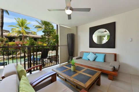 Resort-style Swim Out - A True Tropical Oasis - Accommodation China 1