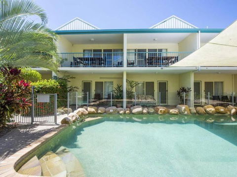 SAILS 9 Beachfront Getaway Horseshoe Bay - Accommodation China 0