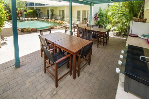 SAILS 9 Beachfront Getaway Horseshoe Bay - Accommodation China 3