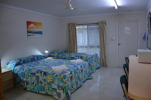 Rover Motel - Accommodation Guide 3