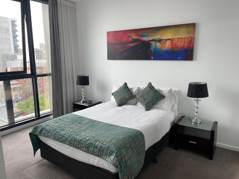 RNR On Franklin - Accommodation Asia 3