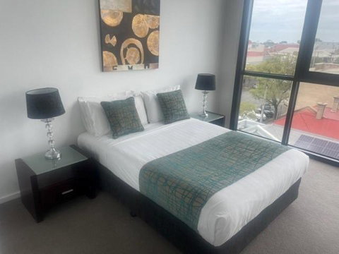 RNR On Franklin - Accommodation Asia 1