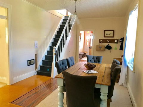 Robin Hoods Well Farm Stay - Accommodation Asia 1
