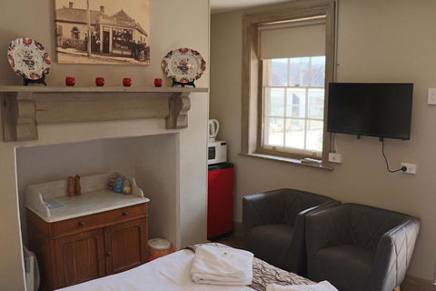 Robinson Cottage - Accommodation Asia 3