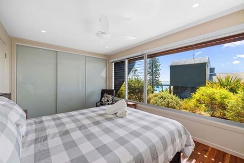 Rock Ledge - Accommodation Asia 3