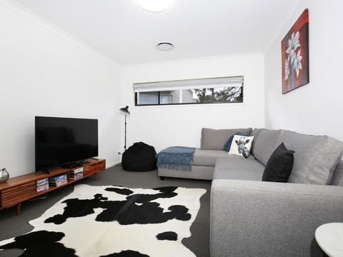 Rockwall I Pet Friendly I Fire Pit - Accommodation Asia 3