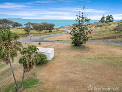 Rocky Retreat At Emu Park - Accommodation Guide 3