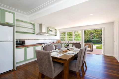 Rodova Cottage - Accommodation Guide 2