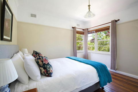 Rodova Cottage - Accommodation Guide 3