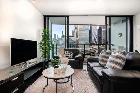 Rooftop Pool 2BR Apartment At Marvel Stadium With Free Parking - Accommodation Guide 1
