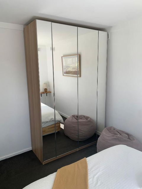 Room For Rent - Accommodation Asia 1