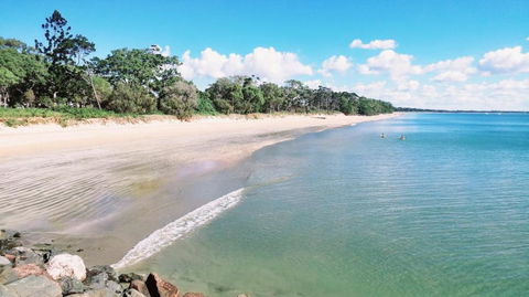 Rosalynda- Luxury Beachfront 3 BR Townhouse - Accommodation Guide 1