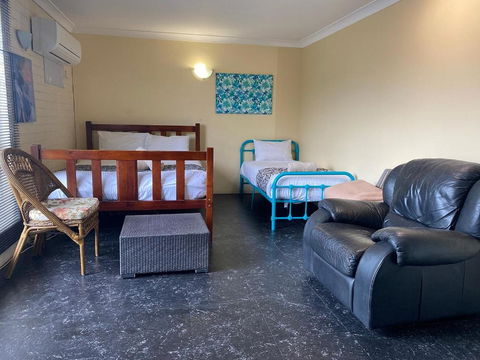 Rosebourne Gardens Motel - Accommodation Asia 2