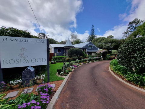 Rosewood Guesthouse - Accommodation Guide 0