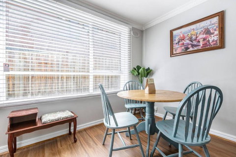 Rosewood Lodge - Cottage Charm Off High Street - Accommodation Asia 3