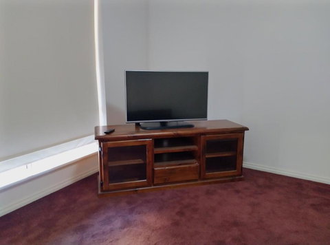 Ross - Accommodation China 2