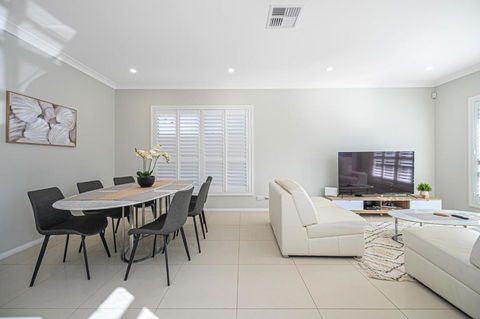 Rousehill Sweet Spacious 4BR Quiet House - Accommodation Asia 2