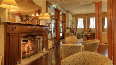 Royal Exchange Hotel - Accommodation Guide 1