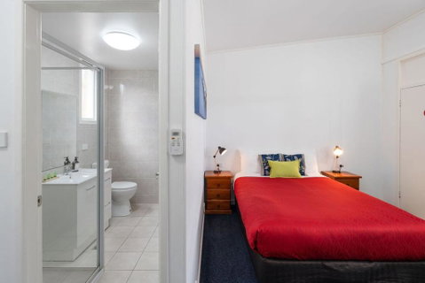 Royal Motel Tenterfield - Accommodation Guide 0