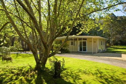 Russell Falls Holiday Cottages - Accommodation Asia 0
