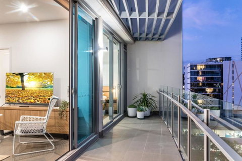 Russell St. Retreat Near Brisbane Convention Centre - Accommodation Guide 2