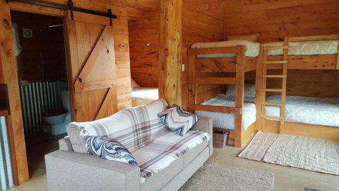 Rustic Hut Bush Retreat - Accommodation Asia 2