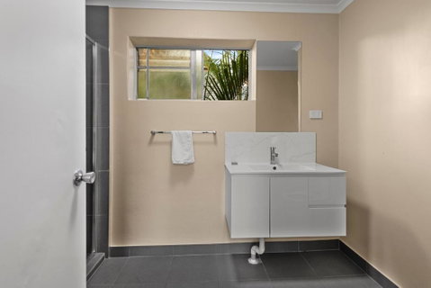 S1 Motel - Accommodation Guide 1