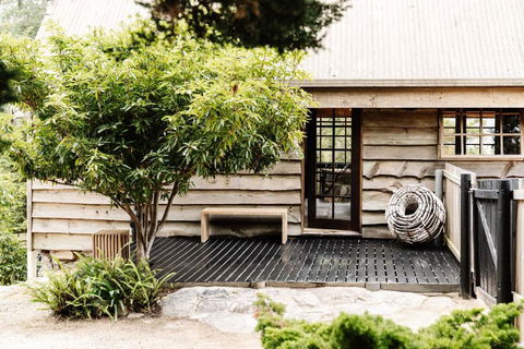 SABI Award Winning Designer Cabin - Accommodation Guide 3