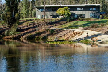 Saladin Lodge with Accommodation China