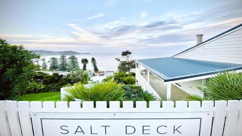 Salt Deck - The Upper Deck Accom Holiday - Accommodation China 1