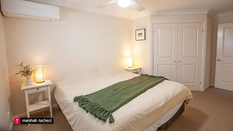 Salt Water Villa Bermagui Four Bedroom Central Location With Wifi - Accommodation Asia 2