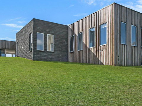 Saltwater Lodge - Accommodation China 2