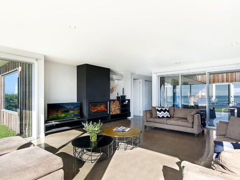 Saltwater Retreat - Accommodation Guide 3