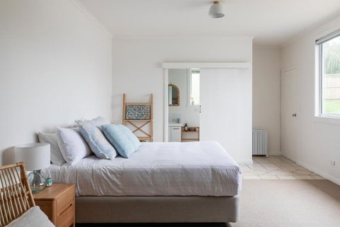 Saltwood - Accommodation China 1