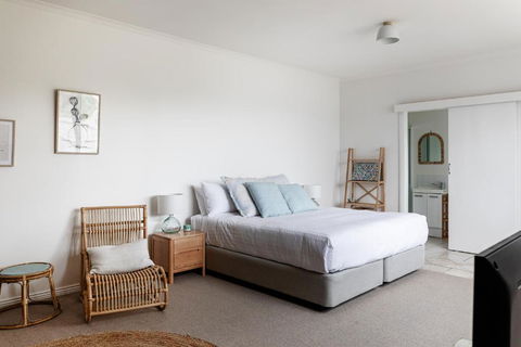 Saltwood - Accommodation China 3