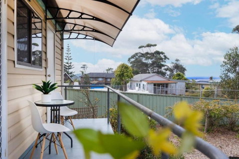 Salty Vibes - Accommodation Guide 1