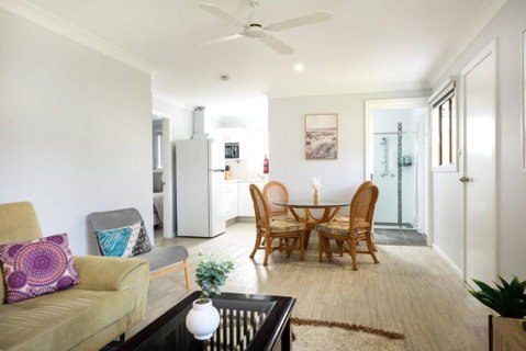 Salty Vibes - Accommodation Guide 3