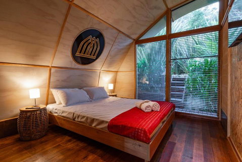 Sanctuary - Bruny Island - Accommodation Guide 2