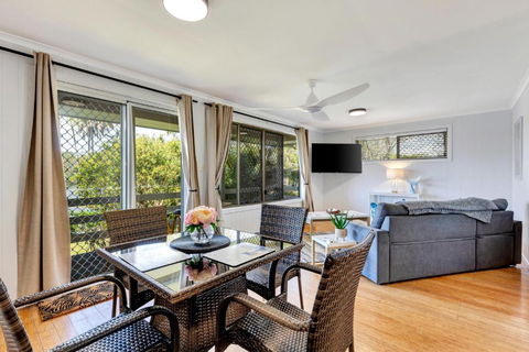 Sanctuary Lakes Fauna Retreat - Accommodation Guide 0