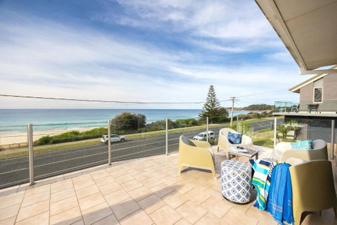 Sand Castles - Accommodation Guide 0