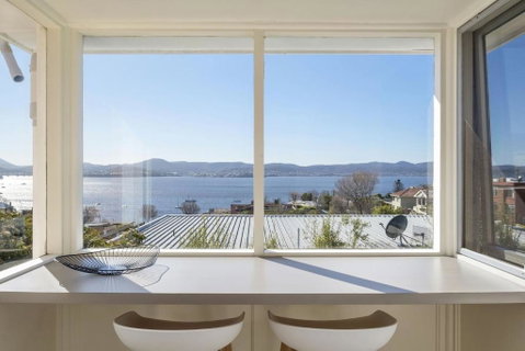 Sandcastle At Sandy Bay Perfect Location Views - Accommodation Guide 1