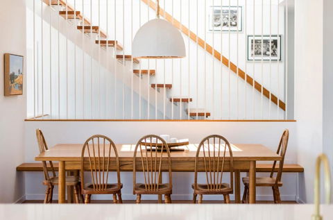 Sandhurst - Oceanstays - Accommodation Guide 1