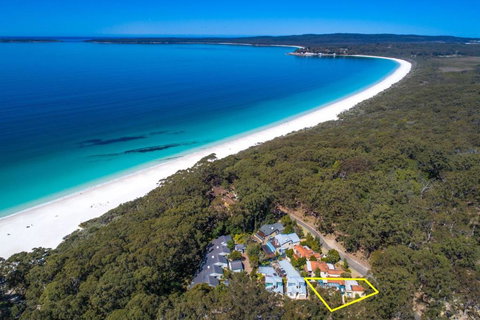 Sandpiper, Hyams Beach - Accommodation Guide 3